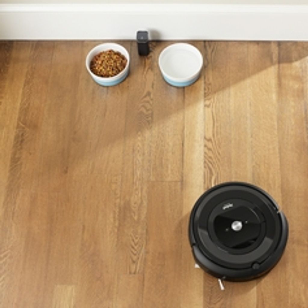 IROBOT robotski sesalnik Roomba e5158