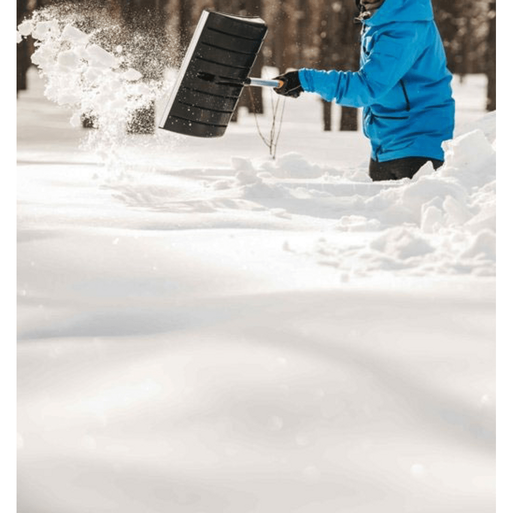 FISKARS lopata za sneg SnowXpert (1062828)