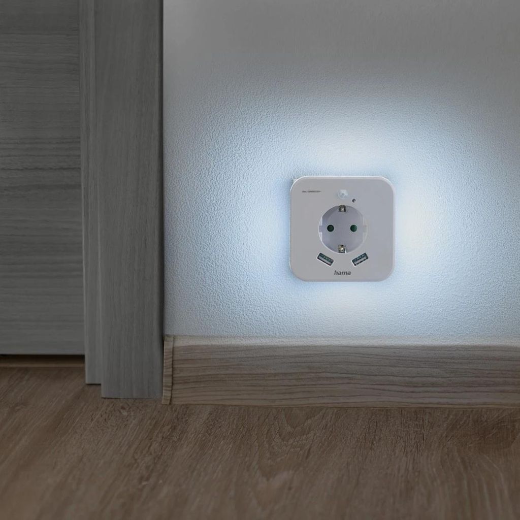 HAMA LED nočna lučka z vtičnico, 2 USB izhoda, senzor gibanja in svetlobe