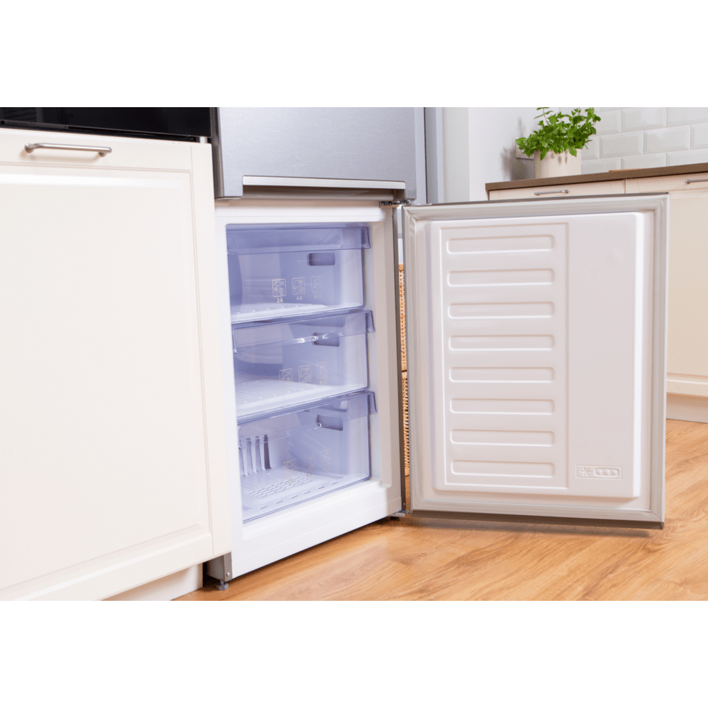 BEKO hladilnik z zamrzovalnikom spodaj RCNA406E40ZXBN