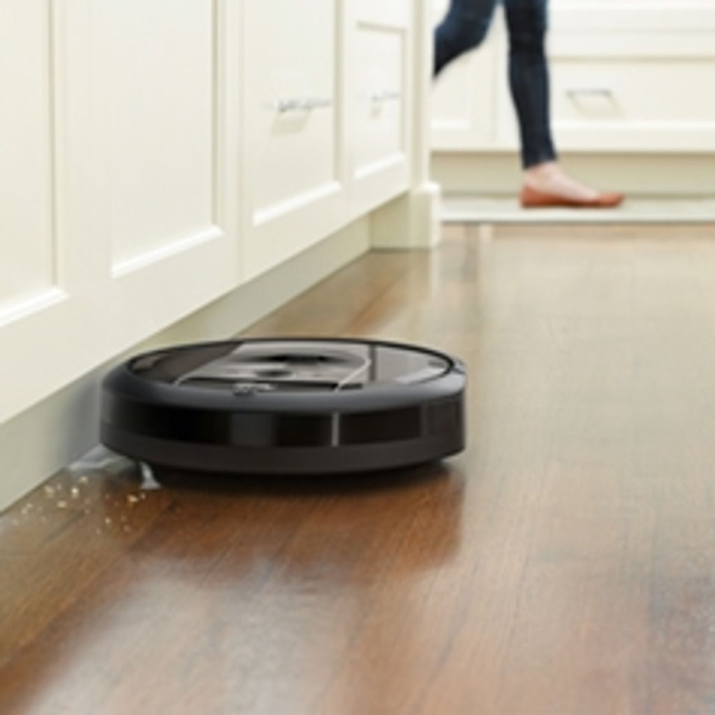 IROBOT robotski sesalnik Roomba i7158
