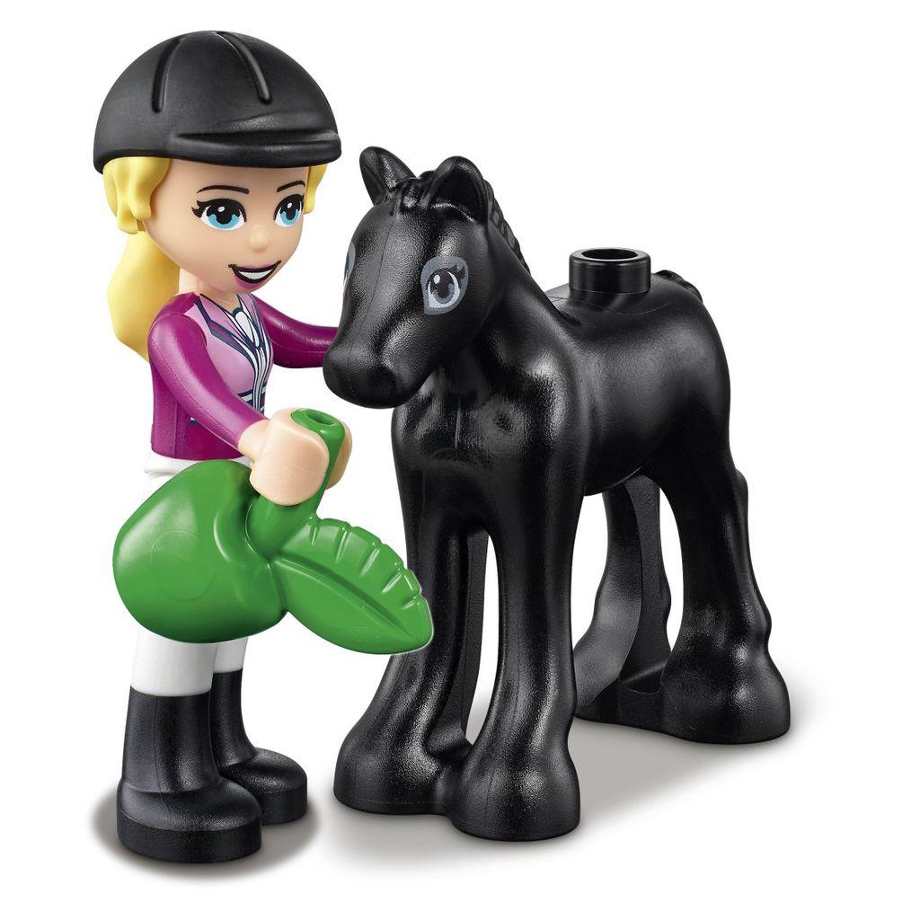 LEGO Friends Urjenje konjev in prikolica - 41441