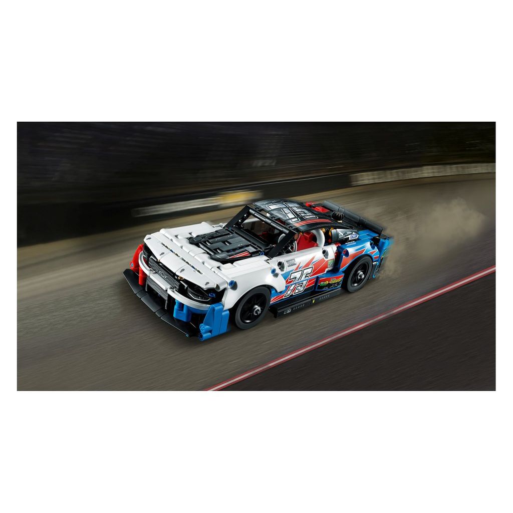 LEGO NASCAR Next Gen Chevrolet Camaro ZL1 - 42153