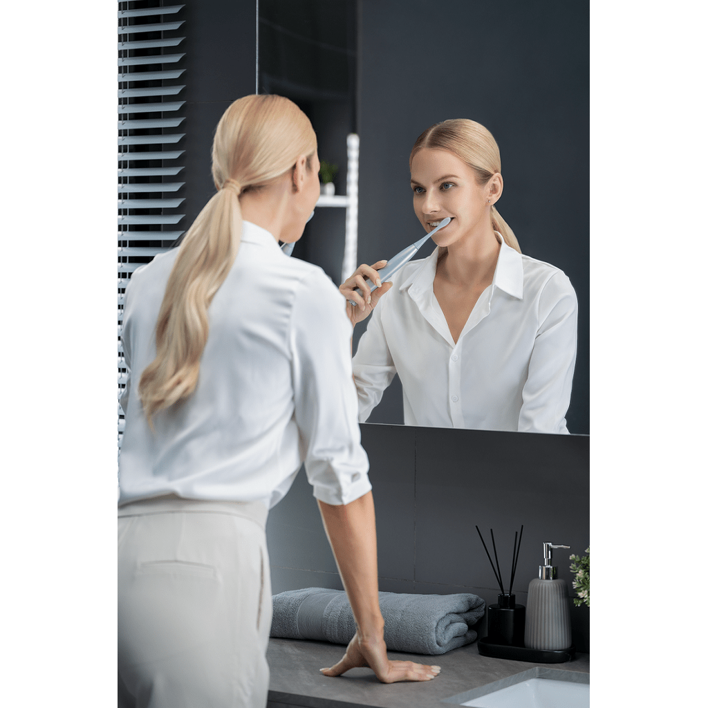 OCLEAN električna sonična zobna ščetka XPRO digital, srebrna