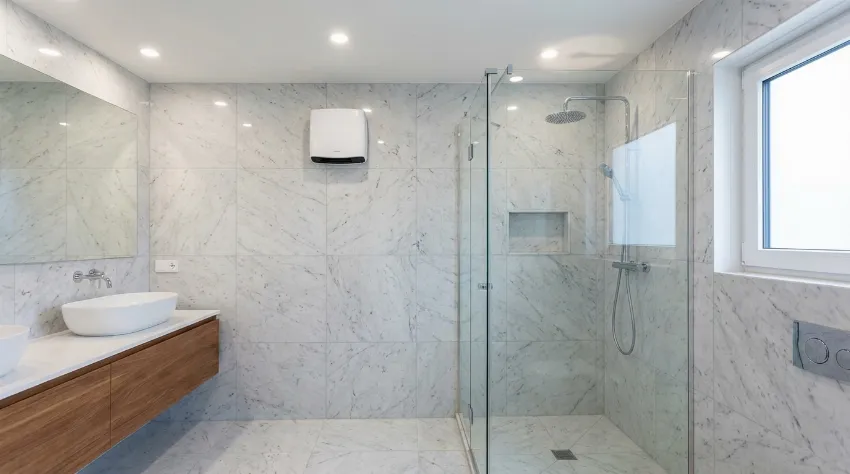 Prezračevanje kopalnice brez plesni